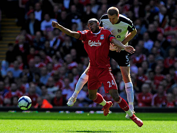 联赛中夺冠 联赛中夺冠