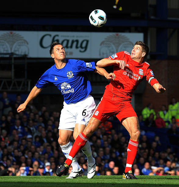 利而受到的 利而受到的